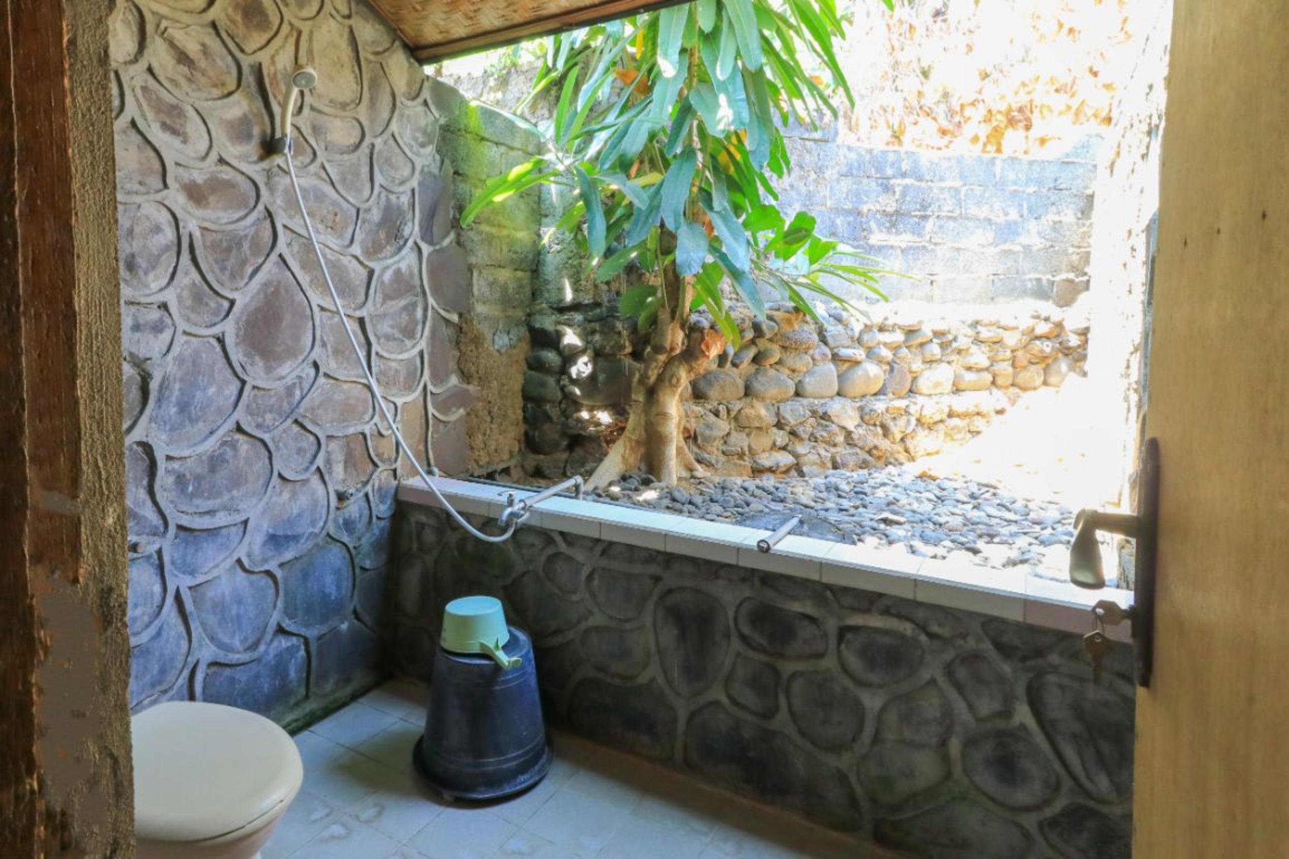 Hotel Tara Bar & Resto Air Sanih Kubutambahan  Kültér fotó