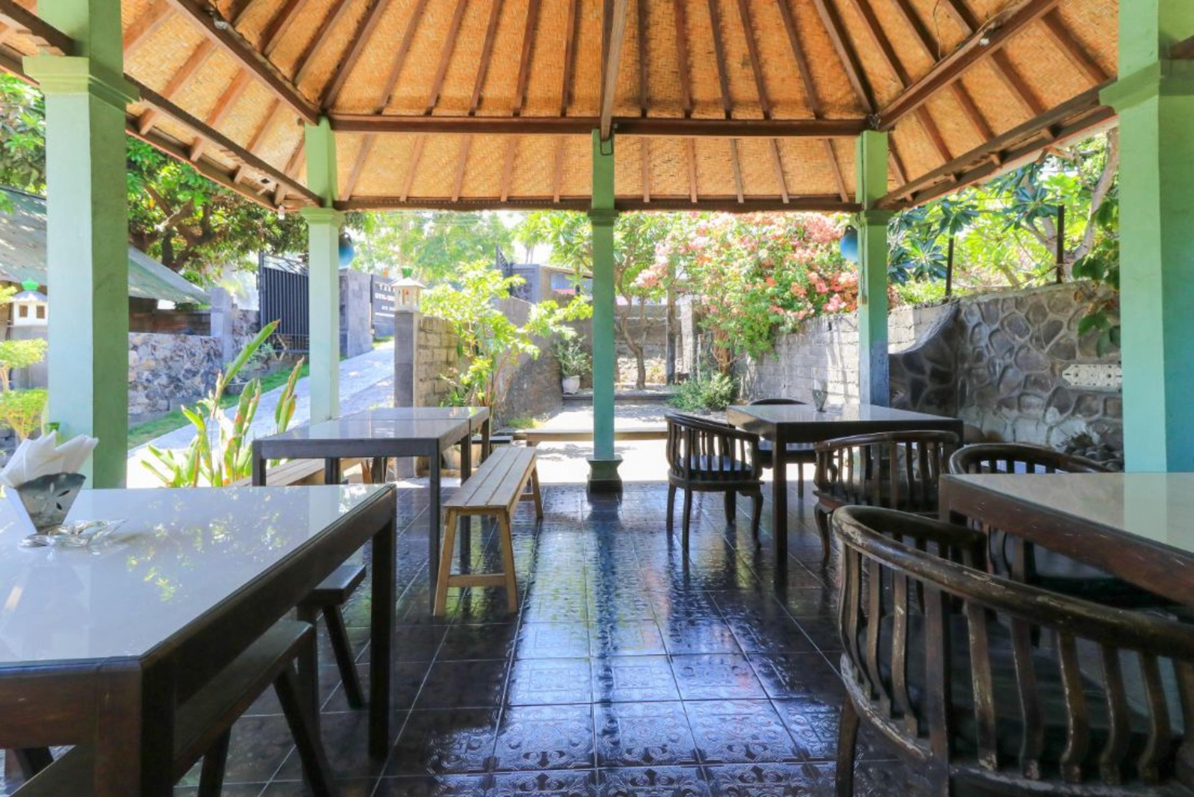 Hotel Tara Bar & Resto Air Sanih Kubutambahan  Kültér fotó