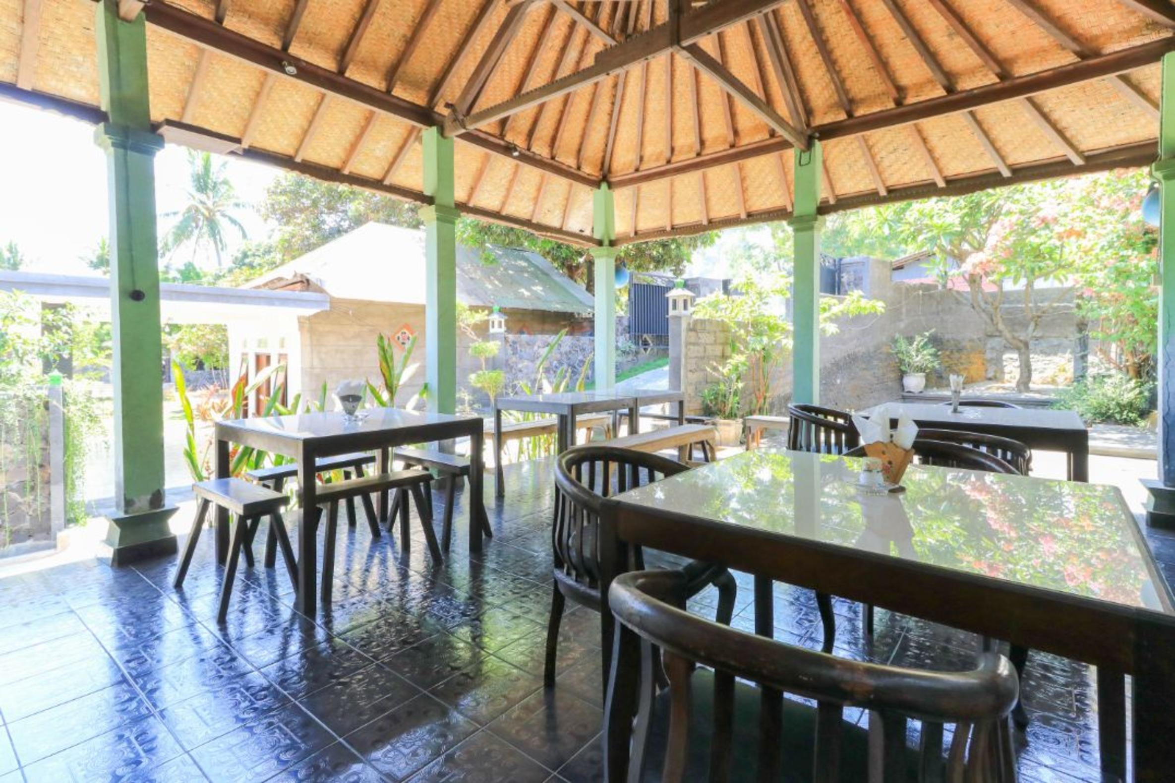 Hotel Tara Bar & Resto Air Sanih Kubutambahan  Kültér fotó