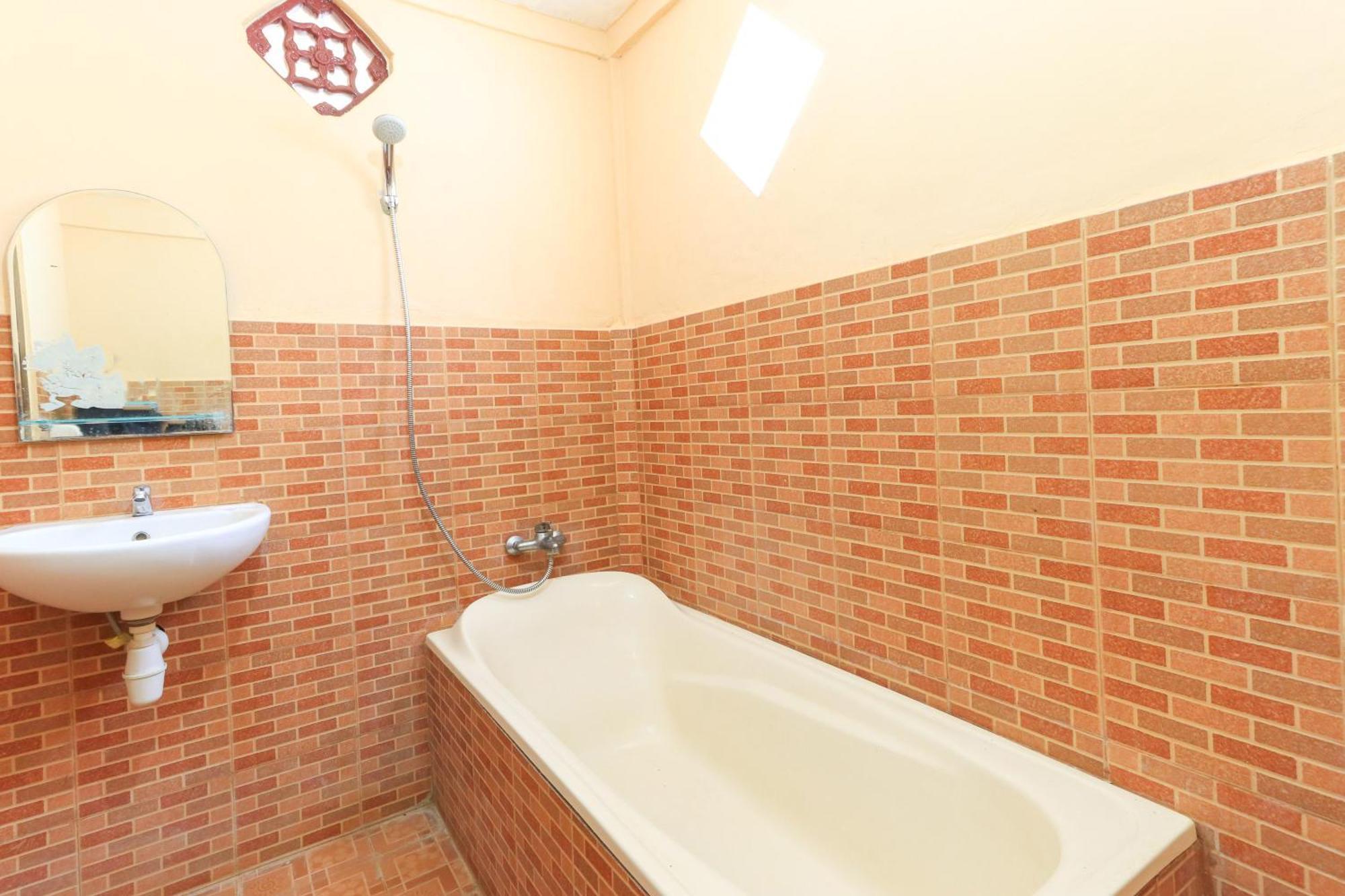 Hotel Tara Bar & Resto Air Sanih Kubutambahan  Szoba fotó