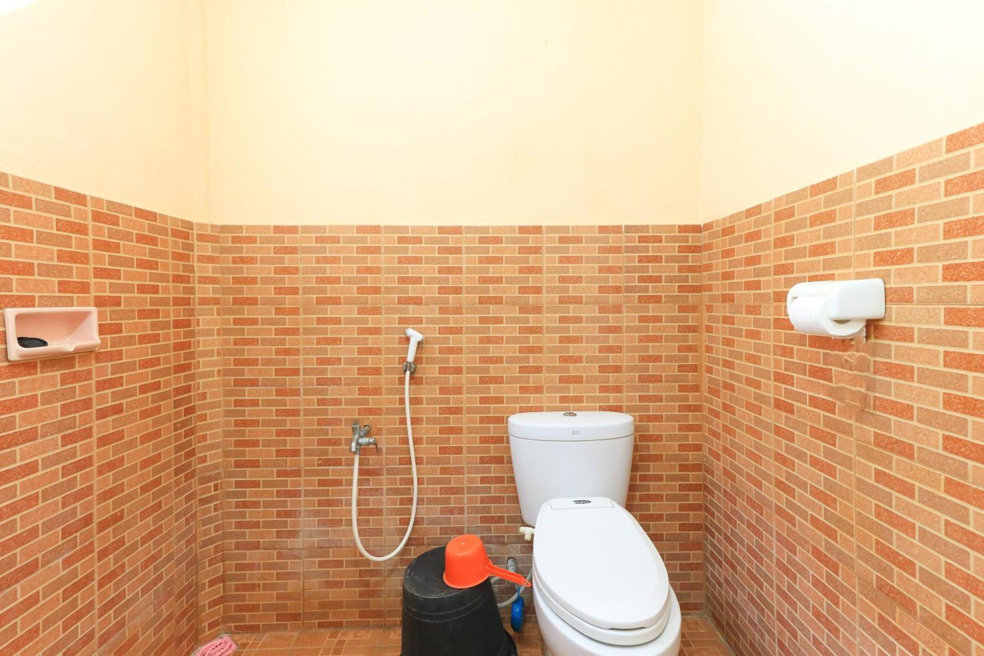 Hotel Tara Bar & Resto Air Sanih Kubutambahan  Szoba fotó