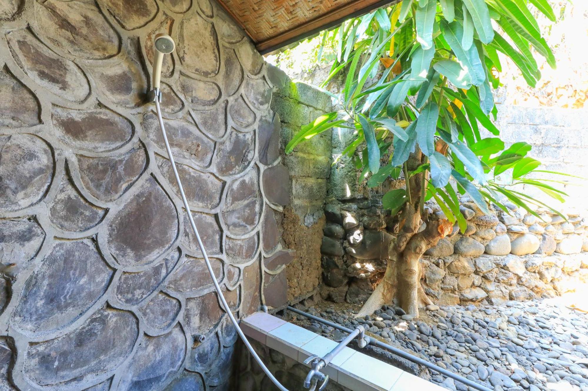 Hotel Tara Bar & Resto Air Sanih Kubutambahan  Szoba fotó